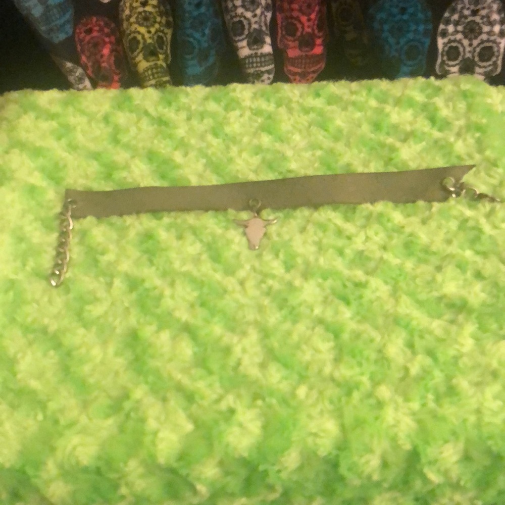 Swarovski Cow skull choker - Picture 8 of 8
